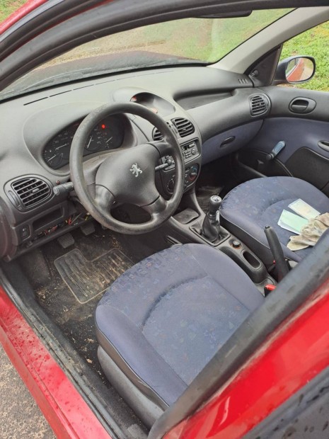 Peugeot 206 , 1,4 2001 minden alkatrsze