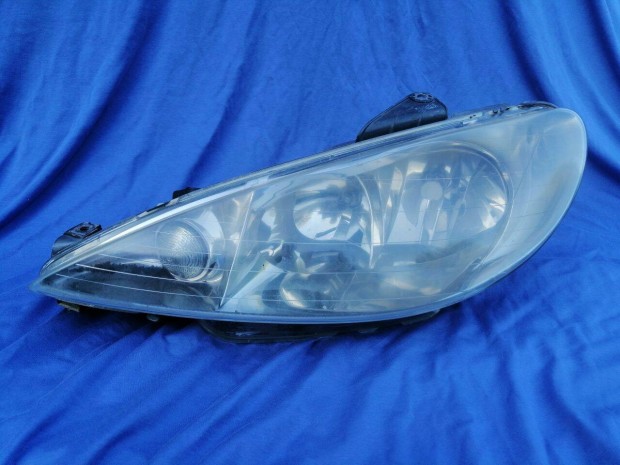 Peugeot 206 bal (9628666880)/ jobb (9628666780) első fényszóró