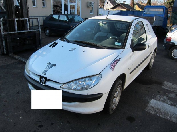 Peugeot 206 bontott alkatrészek eladók