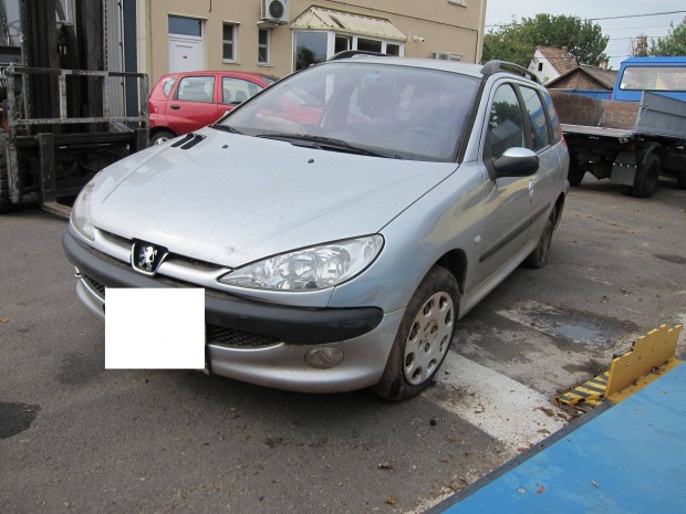 Peugeot 206 bontott használt alkatrészek eladók