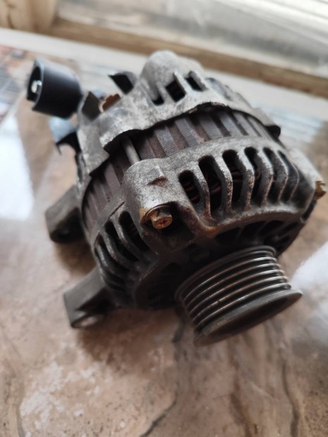 Peugeot 206 gener�tor elad�