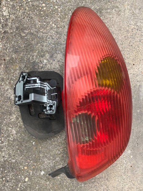 Peugeot 206 hátsó lámpa