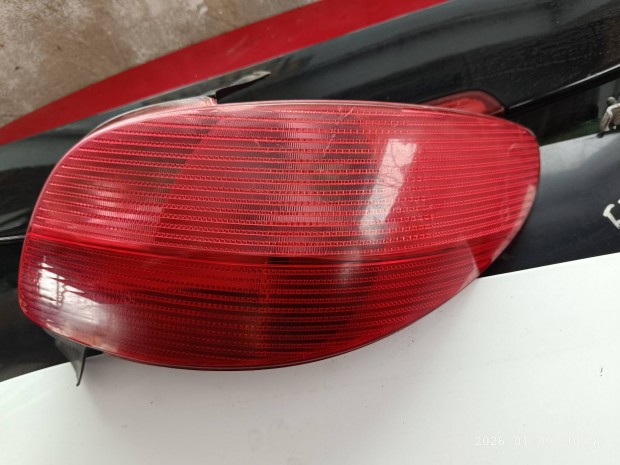 Peugeot 206 h�ts� l�mpa 