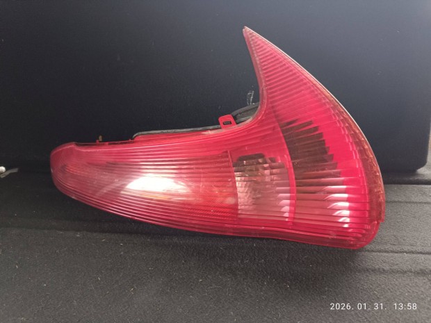 Peugeot 206 h�ts� l�mpa 