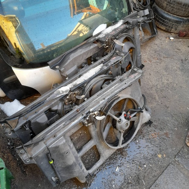 Peugeot 206 homlokfal z�rh�d v�zh�tt� ventil�tor 