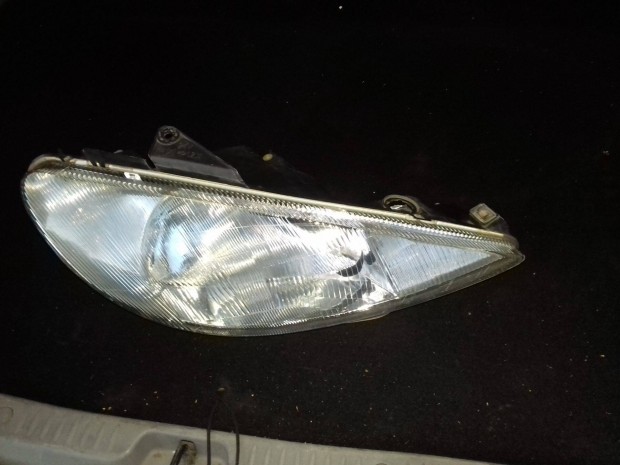 Peugeot 206 jobb első lámpa