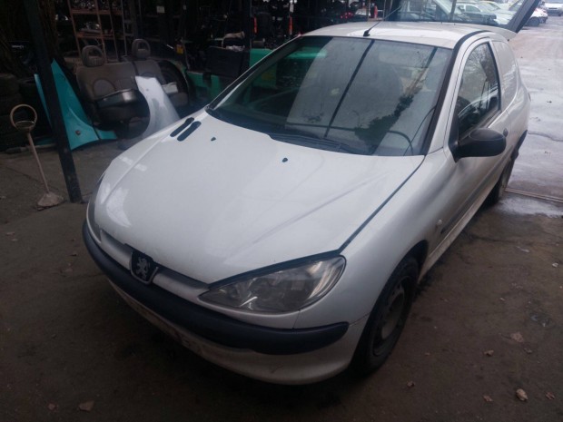 Peugeot 206 karossz�ria elemei