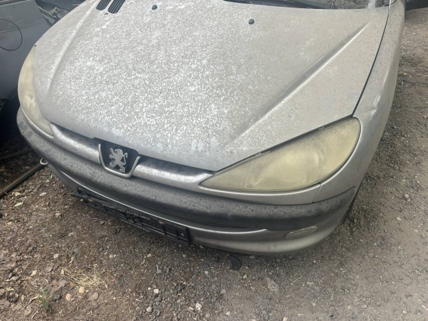 Peugeot 206 lámpa lökhárító motorháztető sárvédő homlokfal zárhíd