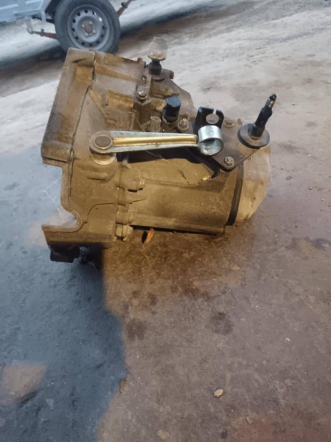 Peugeot 206 v�lt� 