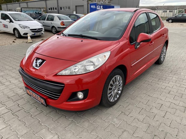 Peugeot 207 1.4 16V Trendy Gondosan Karbantarto...
