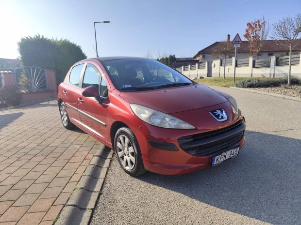 Peugeot 207 1.4 16V Urban 163e Km! A legmegbzh...