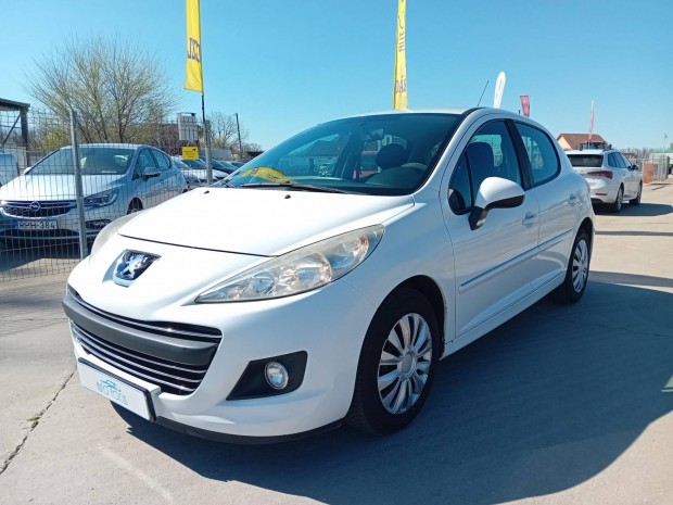 Peugeot 207 1.4 Active Végig Szervizelt !!