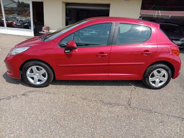 Peugeot 207 1.4 VTi Trendy Klma. 6 Lgzsk! To...