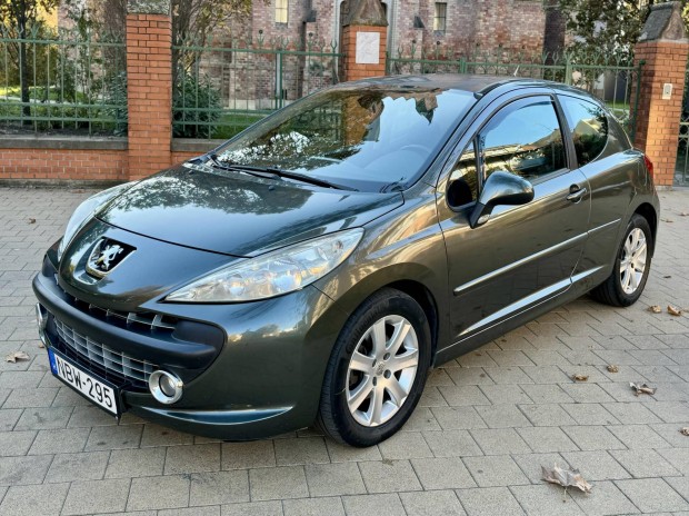 Peugeot 207 1.6 HDi Premium M.o-i//JBL//Digitl...