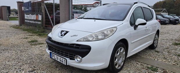Peugeot 207 SW 1.4 Urban Digit Klima.Panoráma ü...
