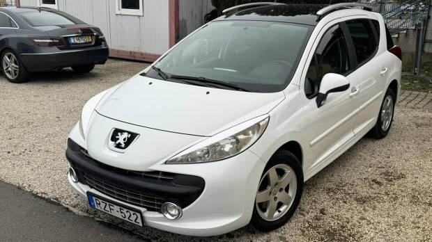 Peugeot 207 SW 1.4 Urban EURO5 Panorma tet-Te...