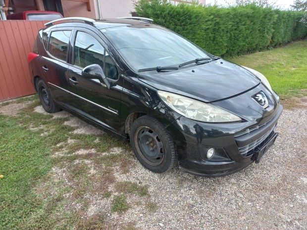 Peugeot 207 SW 2011 1,4 benzin