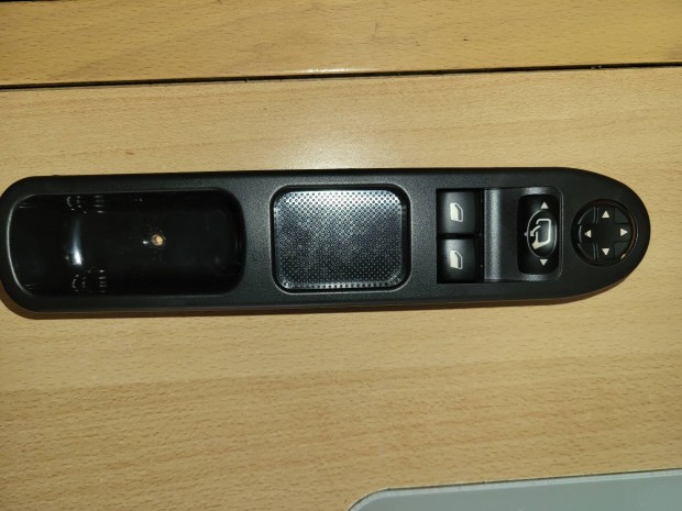 Peugeot 207 ablakemel kapcsol panel