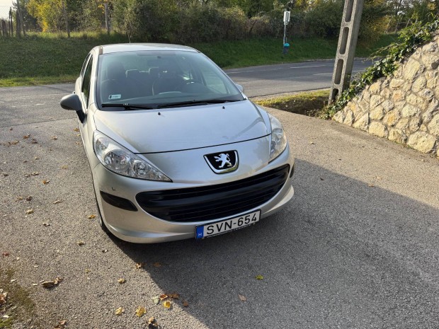 Peugeot 207 elad