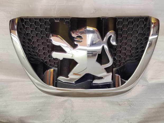 Peugeot 207 első embléma.