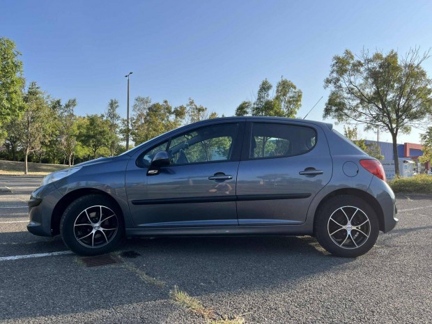 Peugeot 207 ferdeht