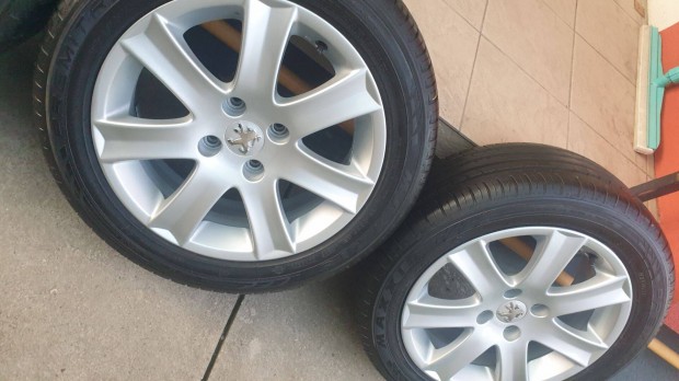 Peugeot 207 gyári 6x16 col Et:27 alufelni+195/55r16 Maxxis nyárigumi