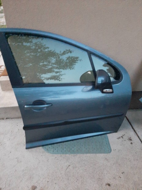 Peugeot 207 jobb első ajtó eladó