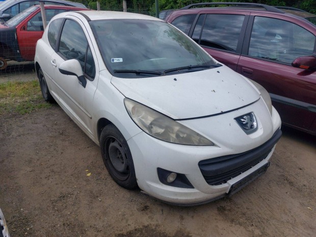 Peugeot 207 karosszéria elemei fehér