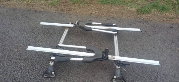 Peugeot 207 tet�csomagtart�, ker�kp�rtart�