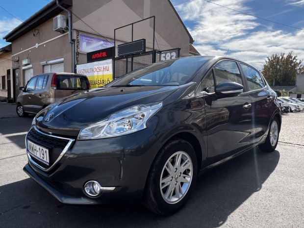 Peugeot 208 1.2 Puretech Access 78 e km ! 1. Tu...