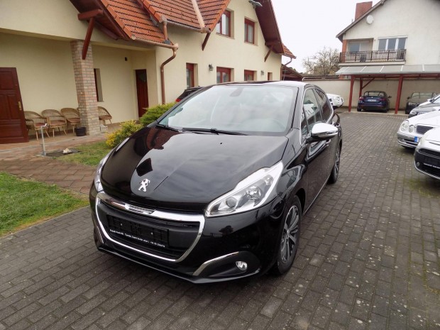 Peugeot 208 1.2 Puretech Allure EAT6