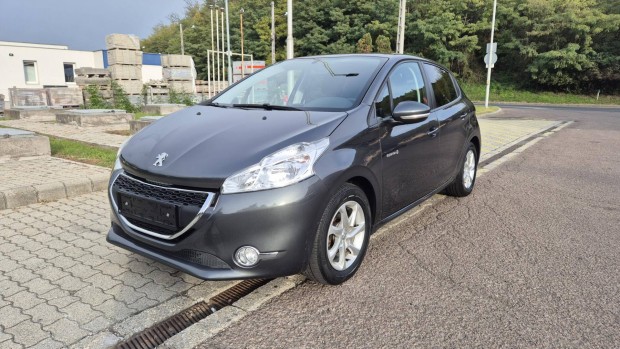 Peugeot 208 1.2 VTi Puretech Style 96117 km!!!...