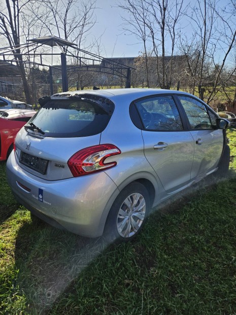 Peugeot 208 1.2 vti alkatrszek 