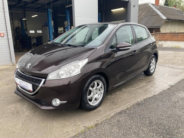 Peugeot 208 1.4 VTi Access 1 �v Garancia! Kl�ma...