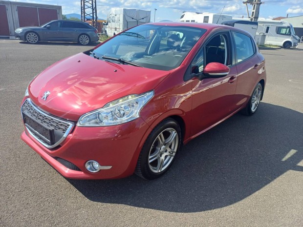 Peugeot 208 1.4 VTi Allure 125000 KM ! Digit KL...