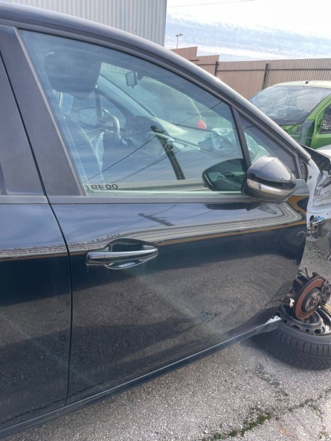 Peugeot 208 2012-2018 jobb első ajtó fekete színben eladó