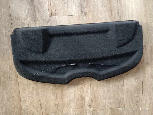 Peugeot 208 kalaptart� 