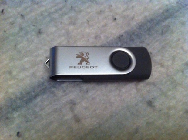 Peugeot 2.0 USB pendrive