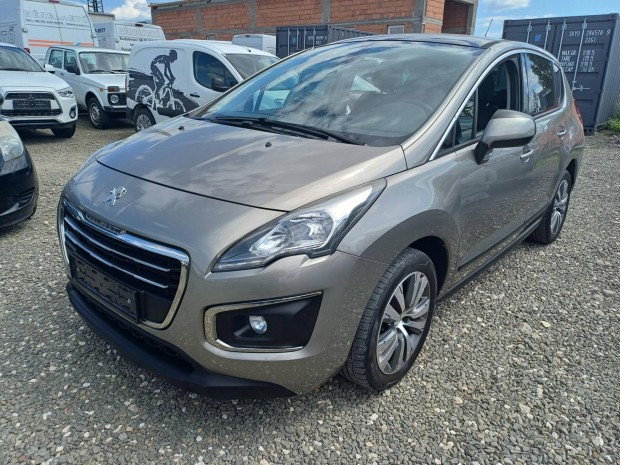 Peugeot 3008 1.6 HDi Allure Panoráma Tetö ! NAV...