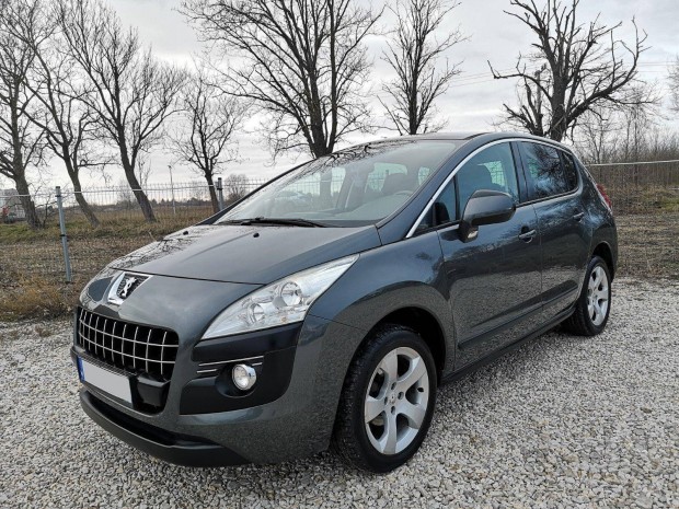 Peugeot 3008 1.6 HDi Premium Panormatet.Digit...