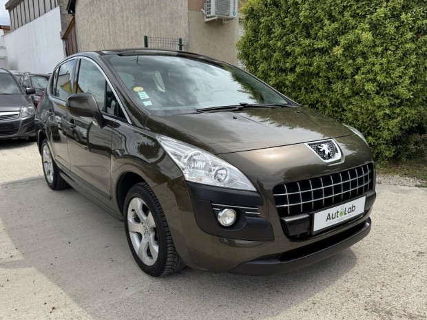 Peugeot 3008 1.6 HDi Premium / Panorámatető / T...