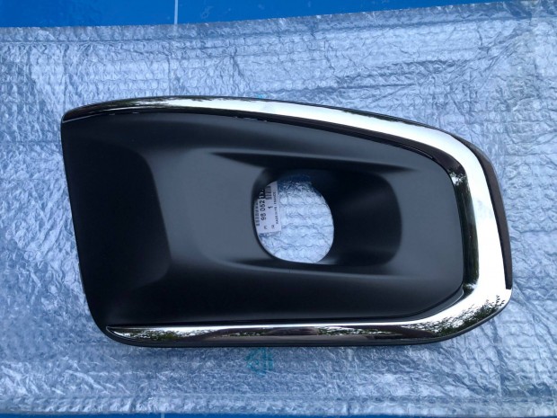 Peugeot 3008 2014-2016 Első vezetőoldali ködlámpa rács burkolat gyári