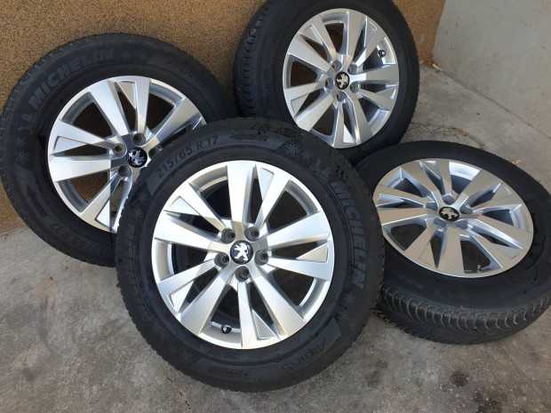 Peugeot 3008/5008 17" hibátlan alufelni szett, Michelin téli