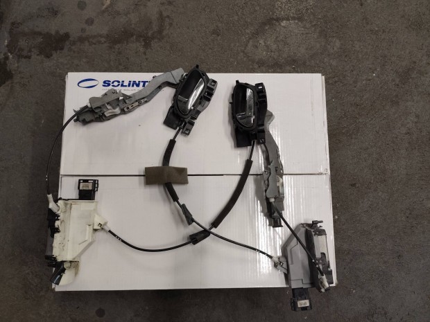 Peugeot 3008 els hts ajtzr kilinccsel 