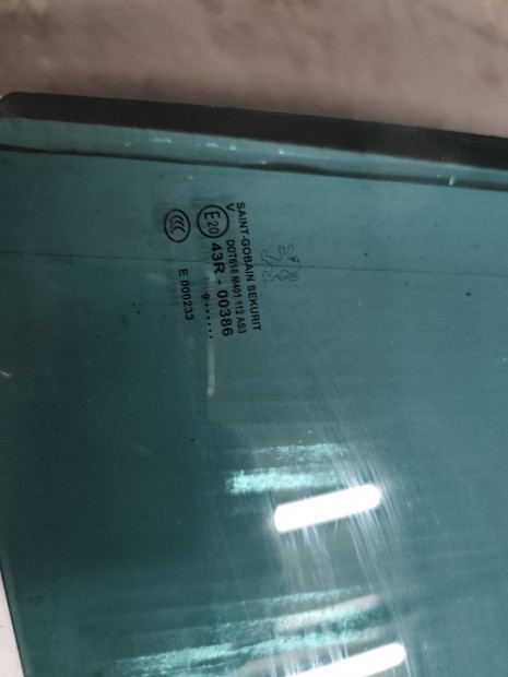 Peugeot 3008 jobb hts ablakveg 2016-ig