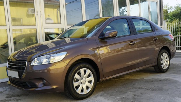 Peugeot 301 1.2 Puretech Active Klma! 9700 Km!...