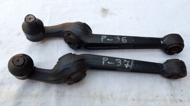 Peugeot 304 és 305 jibb és bal alsó lengőkar új db