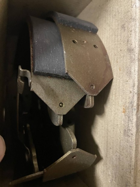 Peugeot 305 I II hátsó fékpofa garnitúra új