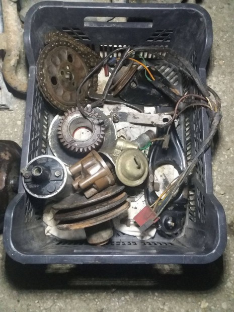 Peugeot 305 motor alkatrszek