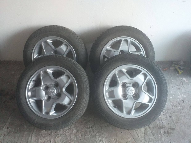 Peugeot 306 k�nny�f�m felni garnit�ra elad�!